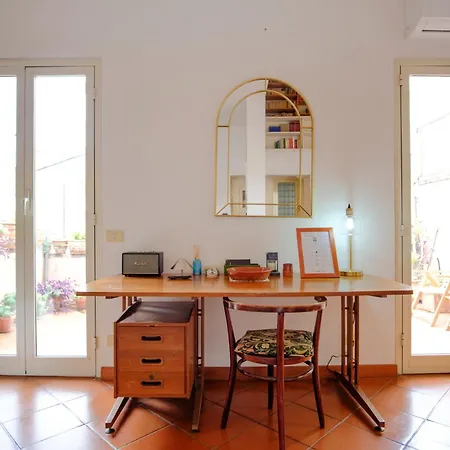 Elegantis Monti Penthouse With Private Terrace And Colosseum View * Roma