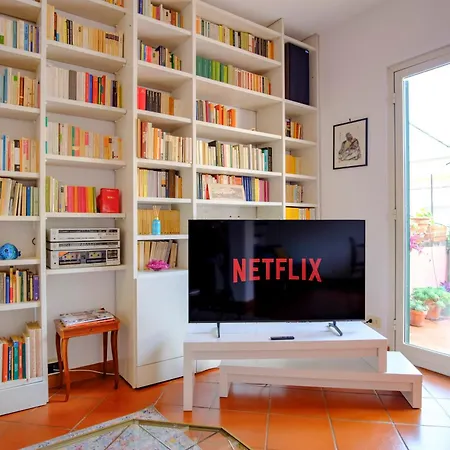 Elegantis Monti Penthouse With Private Terrace And Colosseum View * Roma